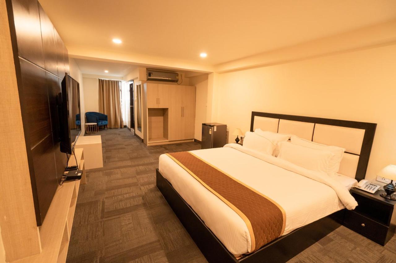 Royale Lalawi Hotel Āīzawl 외부 사진
