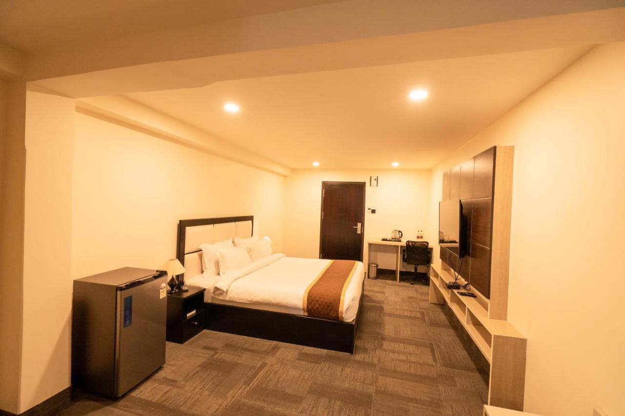 Royale Lalawi Hotel Āīzawl 외부 사진