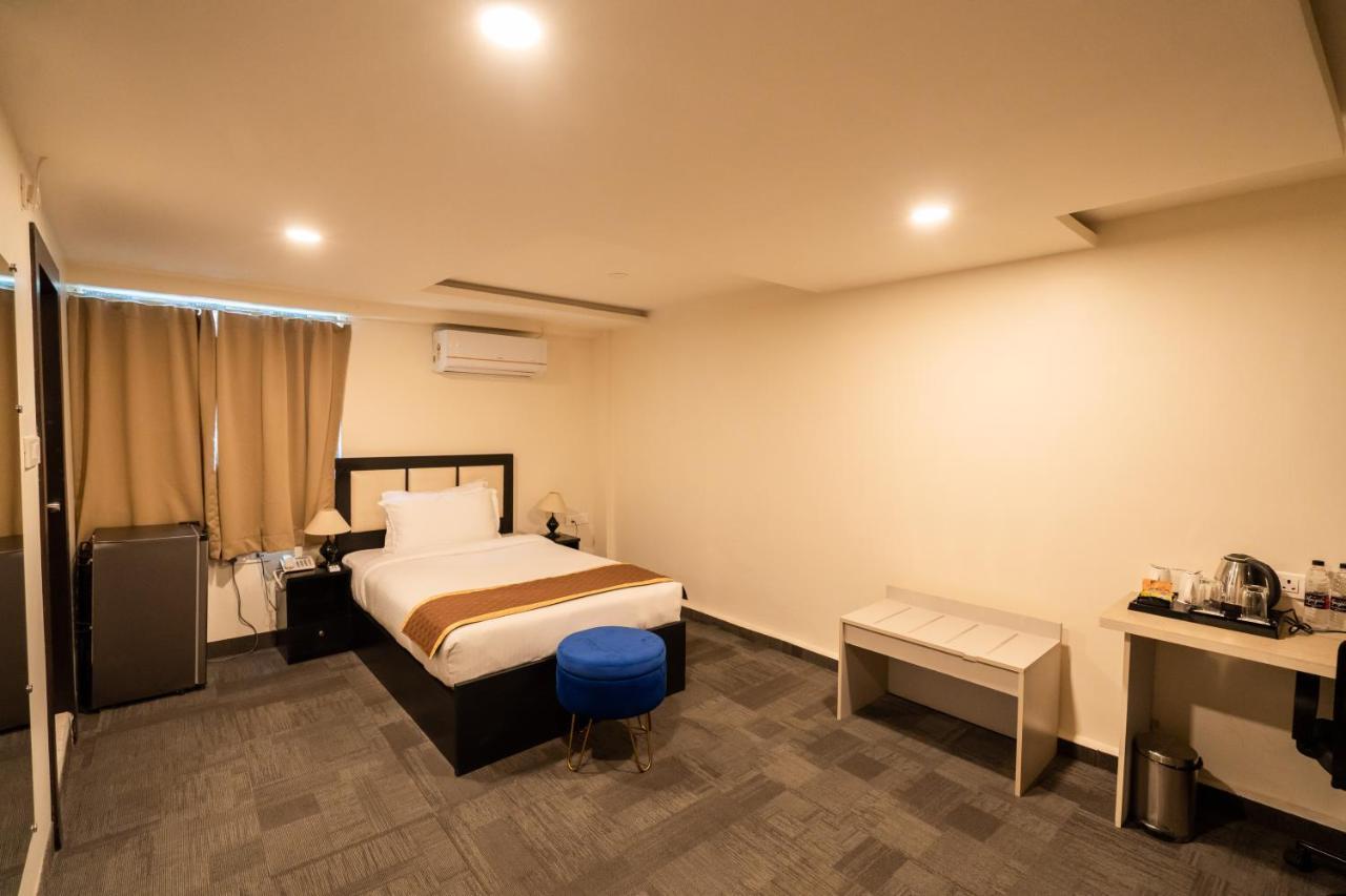 Royale Lalawi Hotel Āīzawl 외부 사진